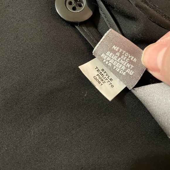 Ellen Tracy Black Blazer Cotton Spandex Wide Notch Collar Three Button Size 10 - Picture 6 of 10